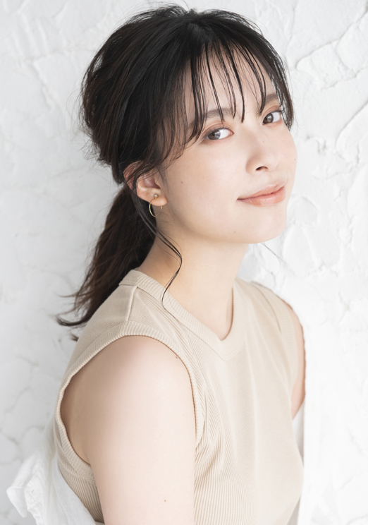 川口 梨々:
コスメデコルテ
Make Up SHOW