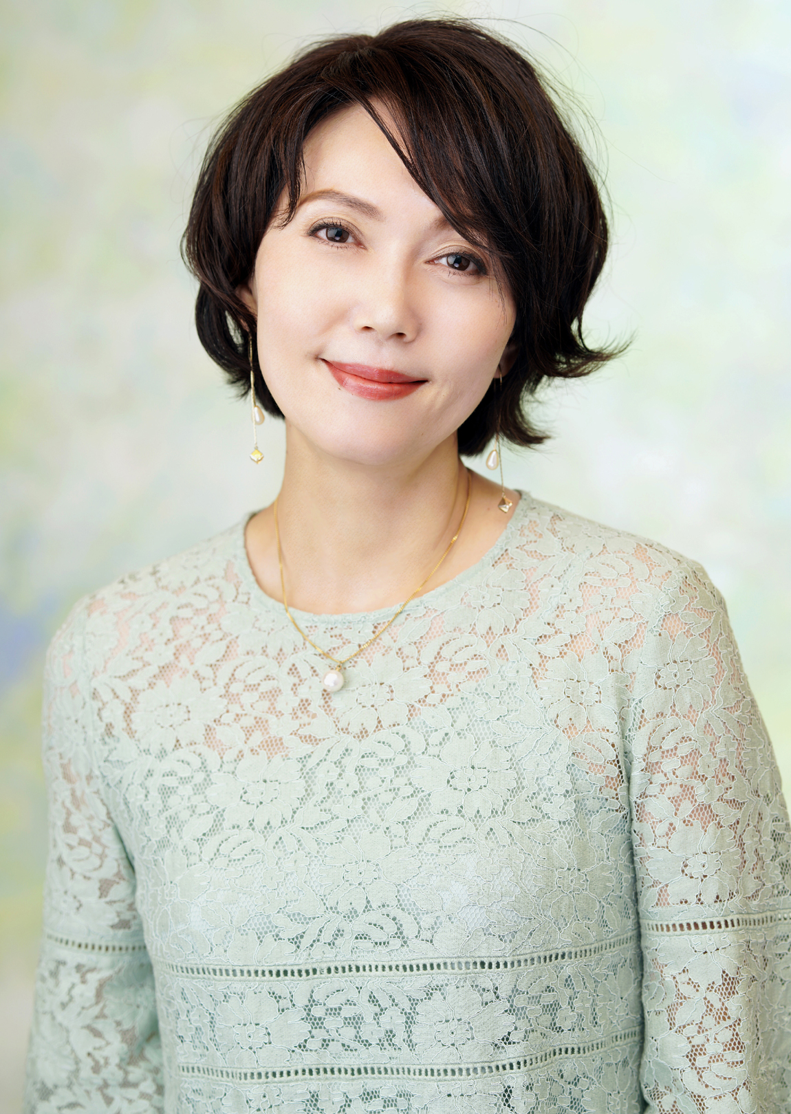 加島　亜希子
